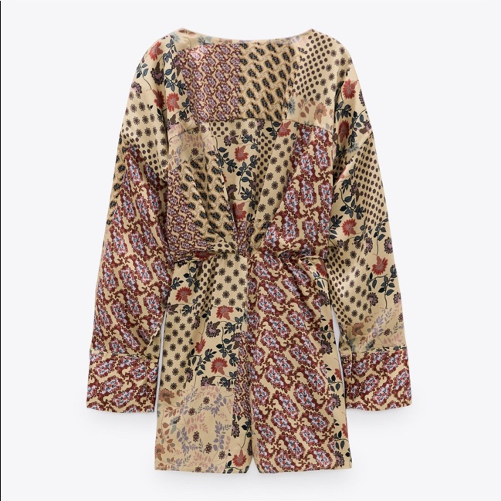 New With Tags Zara “Satin Effect” Printed Romper/Jumpsuit
